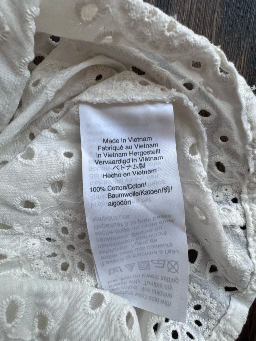 Madewell Women’s M Cream White Embroidered Eyelet Ruffle-Neck Keyhole Top